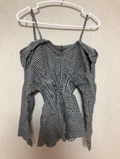 (3/19まで！) 可愛いオフショルシャツのサムネイル