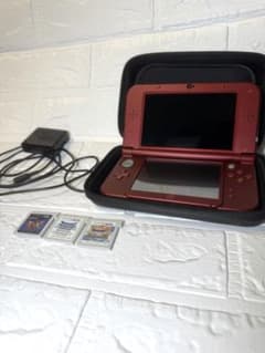 Nintendo 3DS LL 本体 メタリックレッド ソフト3本付きのサムネイル