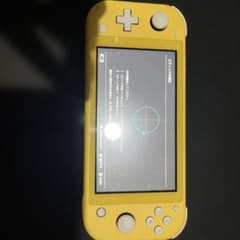 Switch Lite イエロー 本体※わけあり 充電器✖️ 箱✖️のサムネイル