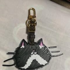 ヴィトン　キーホルダー　ネコのサムネイル