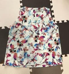 グレイル 花柄タンクトップスのサムネイル