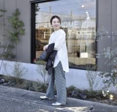 OURHOME 後ろギャザーのきれいめブラウスのサムネイル