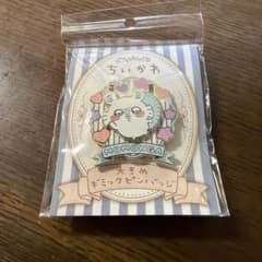 ちいかわ モモンガ　大きめギミックピンバッジ　新品未使用のサムネイル
