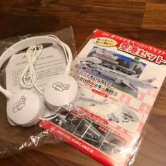 JALイヤホン・ペーパークラフト空港セットのサムネイル