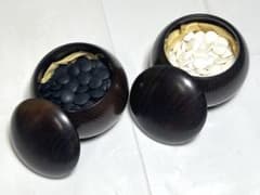 囲碁 碁石 蛤碁石 那智黒石 25号 /木製碁笥付き - メルカリ