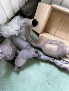 触媒、マフラー、レアメタル、パラジウム、カット品のサムネイル