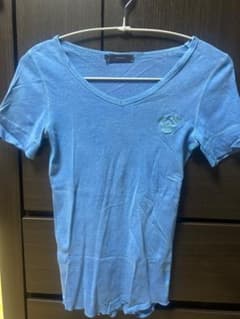 Jimy's Charmer VネックTシャツ ブルーのサムネイル
