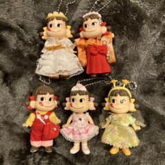 匿名配送】不二家 プリティペコちゃん キーホルダー 5体セット - メルカリ