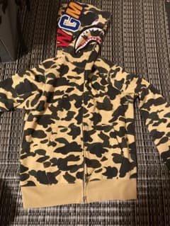 A BATHING APE シャークパーカーのサムネイル