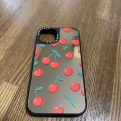 CASETiFY iPhone14ケース チェリー柄 MagSafe対応のサムネイル