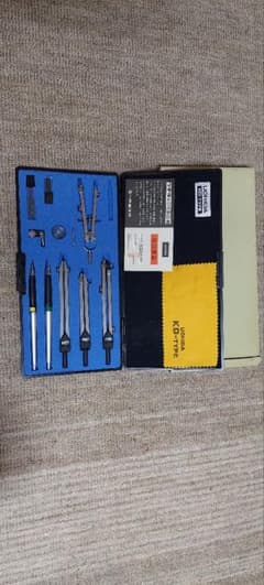 【美品/ケース付き】ウチダ KD型製図器 SE 別製14品組 (KD3310)のサムネイル