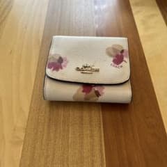 COACH折り財布のサムネイル