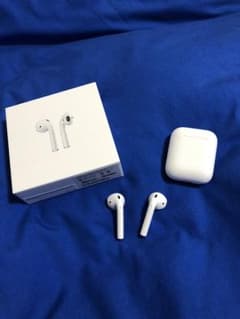AirPods    Apple正規品のサムネイル