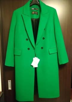 ZARA MANTECOコートのサムネイル