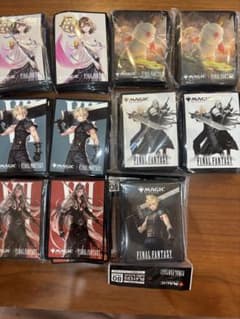 本日のみ500円引き　スリーブ　6種約700枚　mtg ffのサムネイル