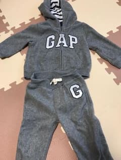 週末限定値下げ★GAPセットアップのサムネイル