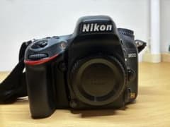 ジャンク Nikon D600ボディ 元箱、ストラップ付き エラー表示あり