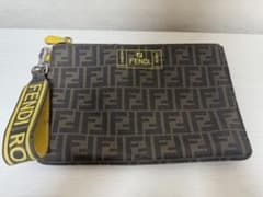 FENDI フェンディ FFロゴクラッチバッグのサムネイル