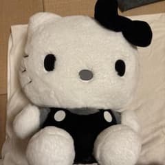 白黒ハローキティ ぬいぐるみ 大きめのサムネイル
