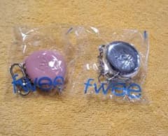 fwee キーホルダー　ピンク　シルバー　セットのサムネイル