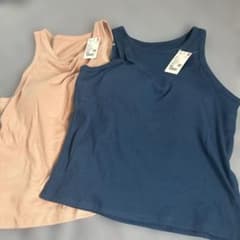 ユニクロUNIQLOブラトップのサムネイル