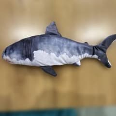 動くサメ ぬいぐるみ リアルな魚型キャットトイのサムネイル