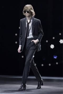 セリーヌ　23aw ラヴァリエール　クラヴァット CELINE セリーヌ 23AW シルクツイル ラヴァリエール - メルカリ