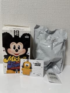 POPMART　ミッキーファミリー　プルートのサムネイル