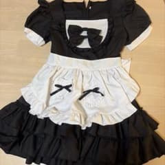 メイド服 黒と白 フリル付きのサムネイル