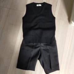peda & mada 黒 ベストとショートパンツセットのサムネイル