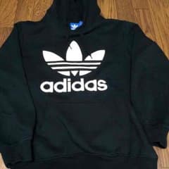 adidas パーカーのサムネイル