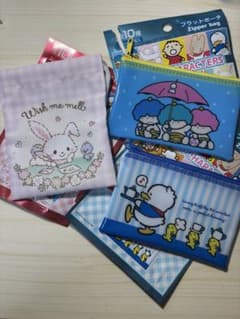 サンリオキャラクターズ 巾着 フラットポーチ 3点セットのサムネイル