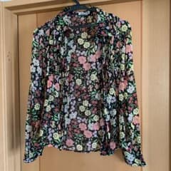 花柄シャツのサムネイル