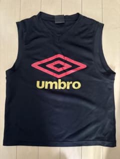 umbro 黒 ノースリーブタンクトップ 140のサムネイル