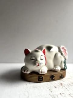 059 郷土玩具 ヴィンテージ 眠り猫 日光山 日光東照宮 貯金箱 美品 059 郷土玩具 ヴィンテージ 眠り猫 日光山 日光東照宮 貯金箱 美品