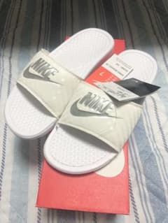 NIKE ナイキ ベナッシのサムネイル
