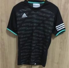 アディダス スポーツウェアのサムネイル