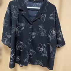 花柄 半袖シャツ 黒のサムネイル