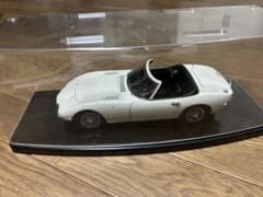 トヨタ2000GT 007ボンドカー 白オープンカー 1/18 AUTOART - メルカリ