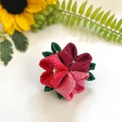 ブローチ~つまみ細工~のサムネイル