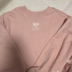 PUMA スウェット ピンク ロゴ クルーネックのサムネイル