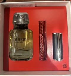 GIVENCHY L'INTERDIT 香水、マスカラ、 リップセット コフレ GIVENCHY L'INTERDIT 香水、マスカラ、 リップセット コフレ - メルカリ