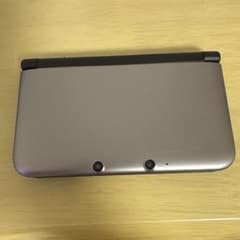 Nintendo 3DS LL 本体 シルバー ブラックのサムネイル