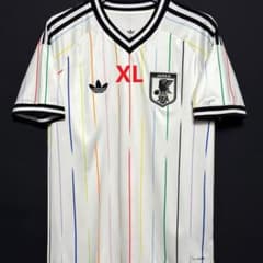 サッカー日本代表 ユニフォーム 新品未使用カラフルデザイン 白 XL-95