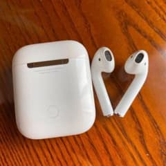AirPods 第一世代　両耳・充電ケース カバー付きのサムネイル