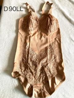 新品未使用 シャルレ ボディースーツ（ドゥヴァンナ）FC101 D90LL