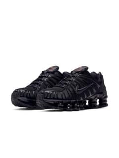 Nike Women's Shoxのサムネイル