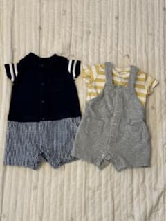 UNIQLO ベビーロンパース2枚のサムネイル