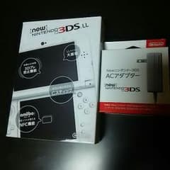 new任天堂3DSLL 充電器付のサムネイル