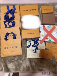 LOUIS VUITTON 箱、ショッパーセット 草間彌生限定品 - メルカリ